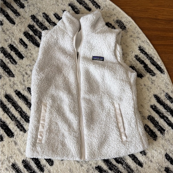 Patagonia Los Gatos Sherpa Fleece Vest Birch White - Picture 2 of 6